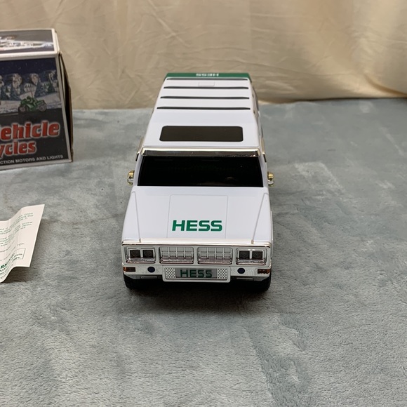 2004 HESS Sport Utility Vehicle and Motorcycles - Picture 4 of 10